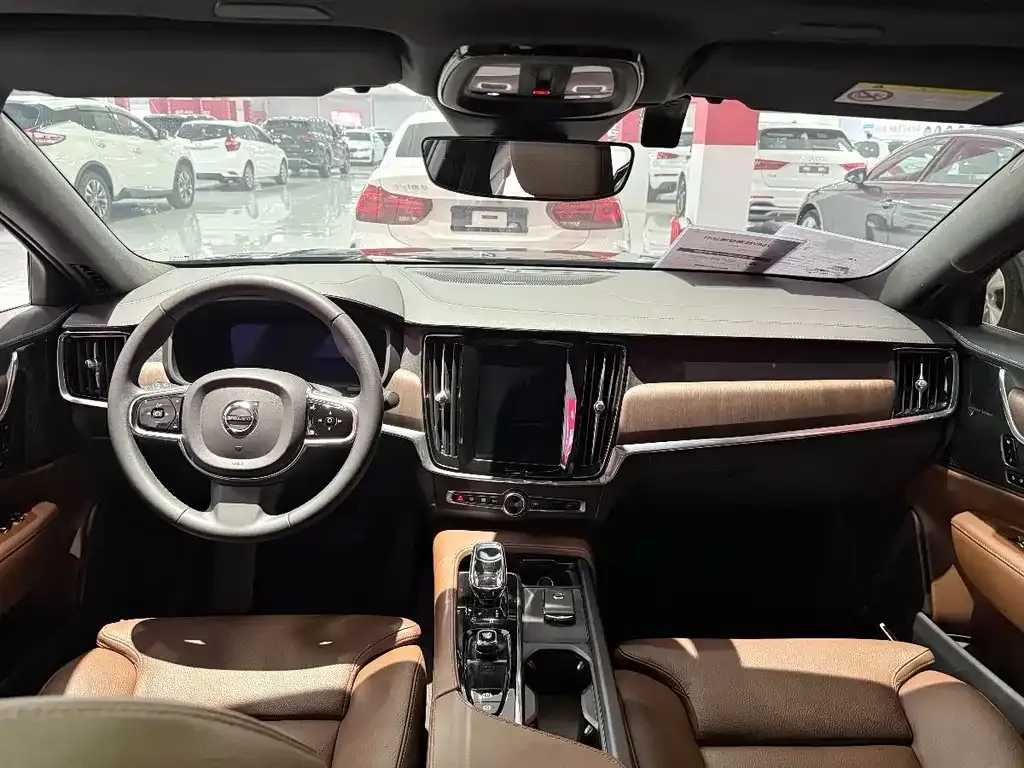 Volvo S90 2023 из CN, фото 9