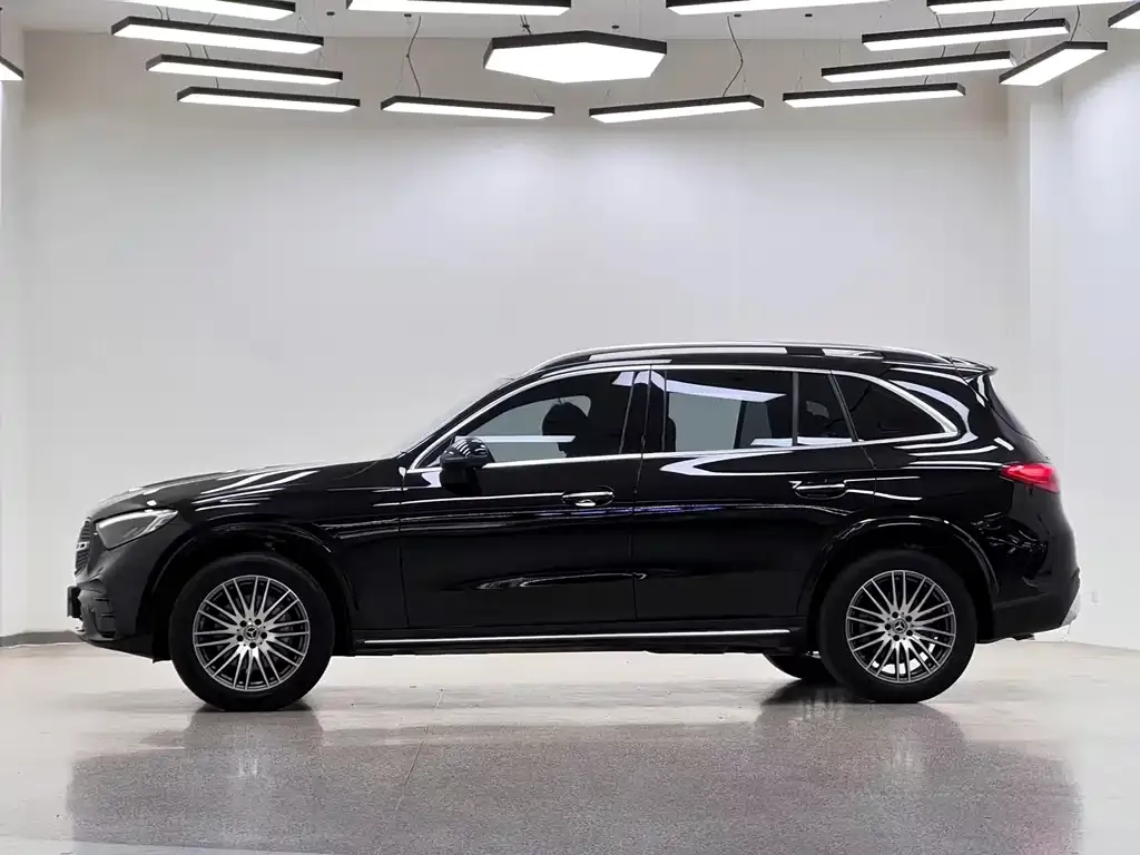 Mercedes-Benz GLC 2024 из CN, фото 4