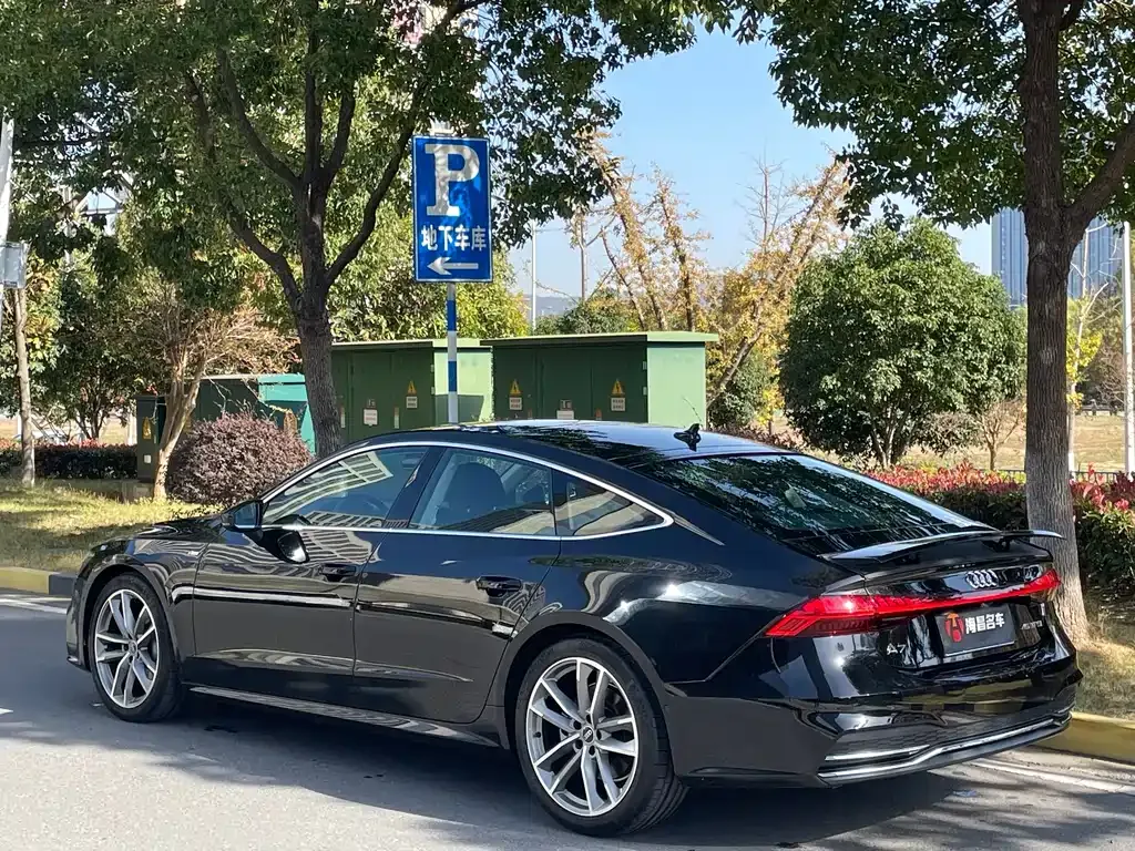 Audi A7 2024 из CN, фото 4