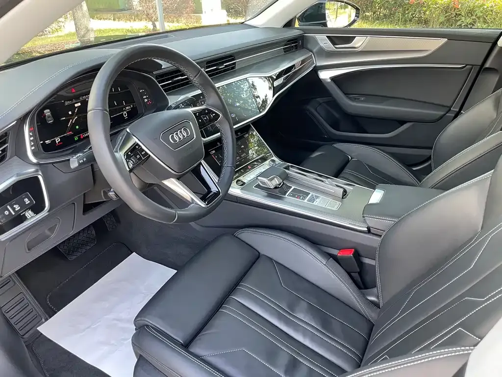 Audi A7 2024 из CN, фото 7