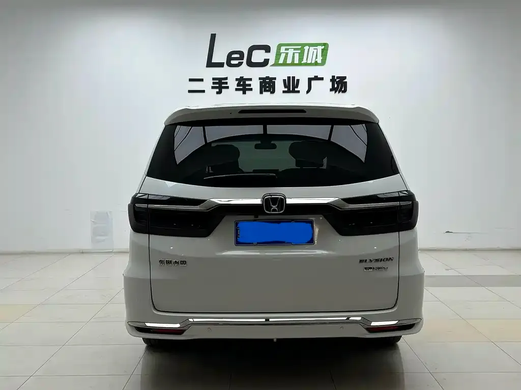 Honda Elysion 2022 из CN, фото 3