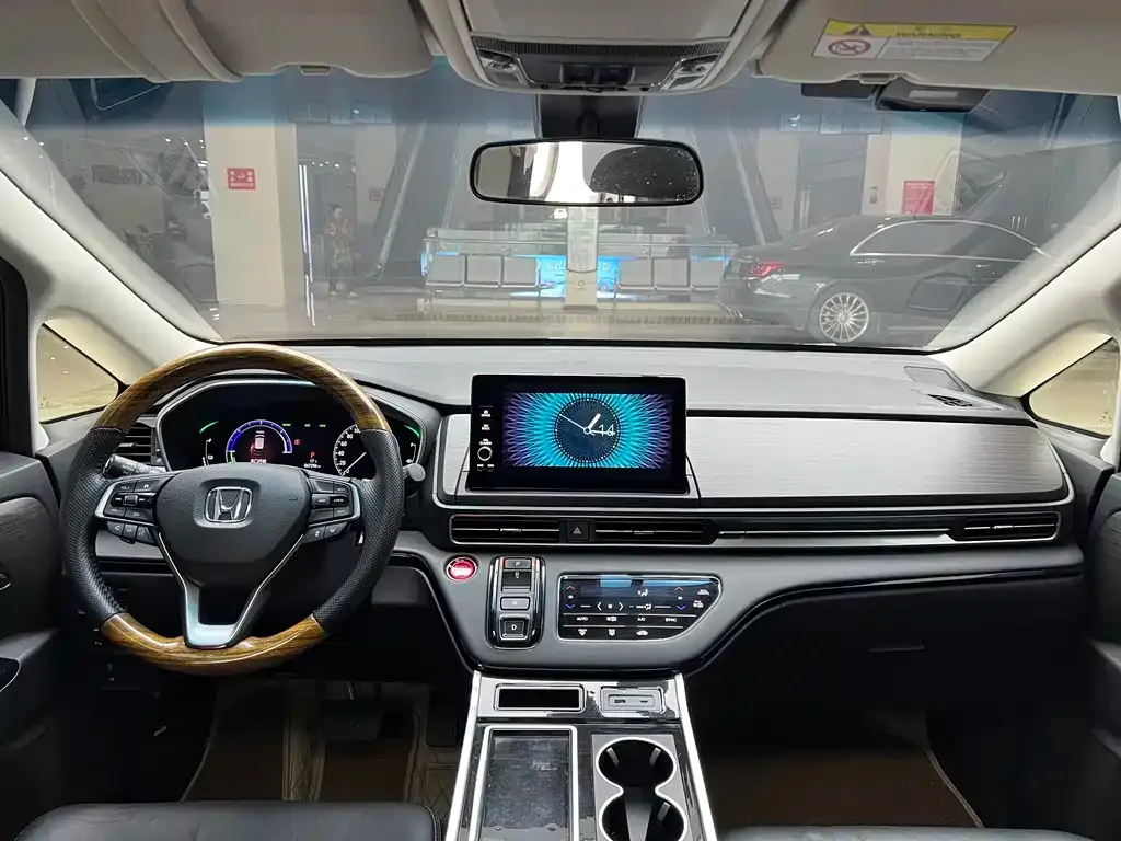 Honda Elysion 2022 из CN, фото 4