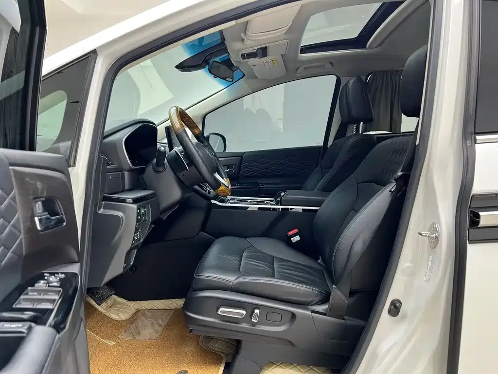 Honda Elysion 2022 из CN, фото 5