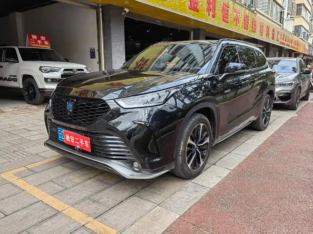 Toyota Crown Kluger 2021 из CN, фото 5
