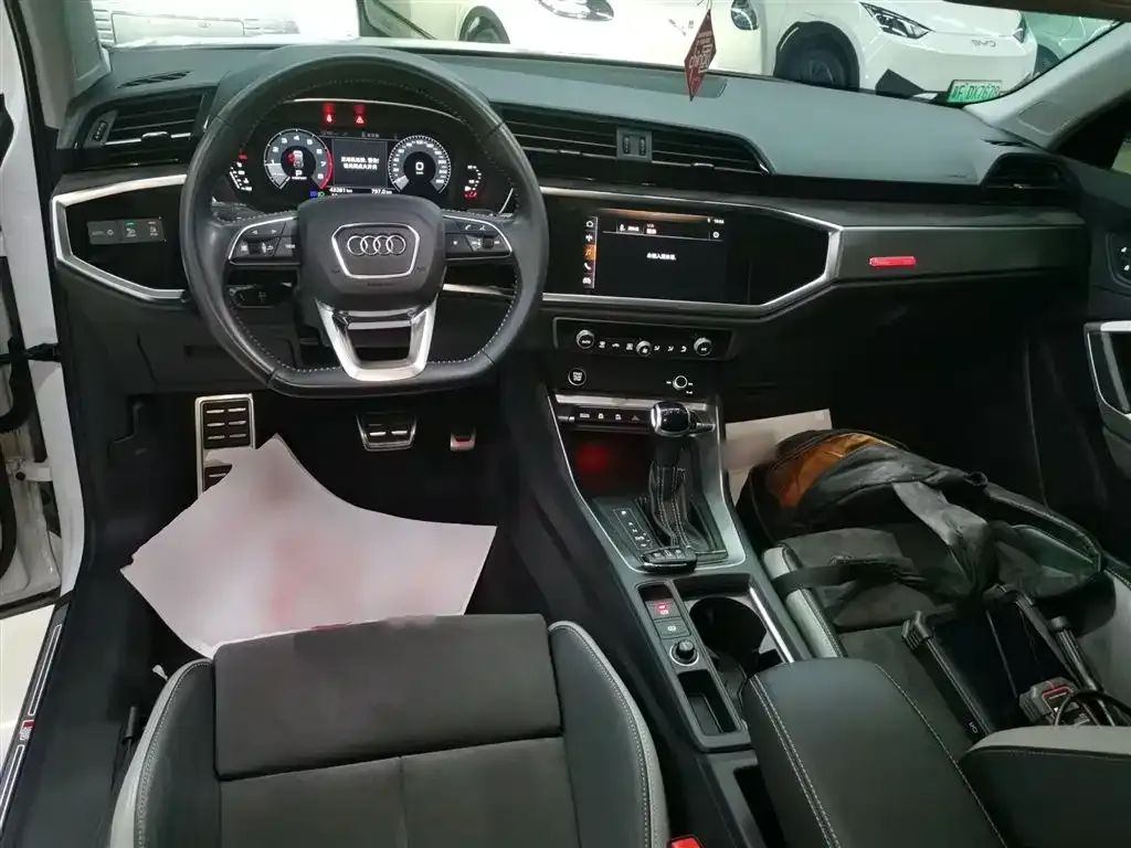 Audi Q3 2021 из CN, фото 10
