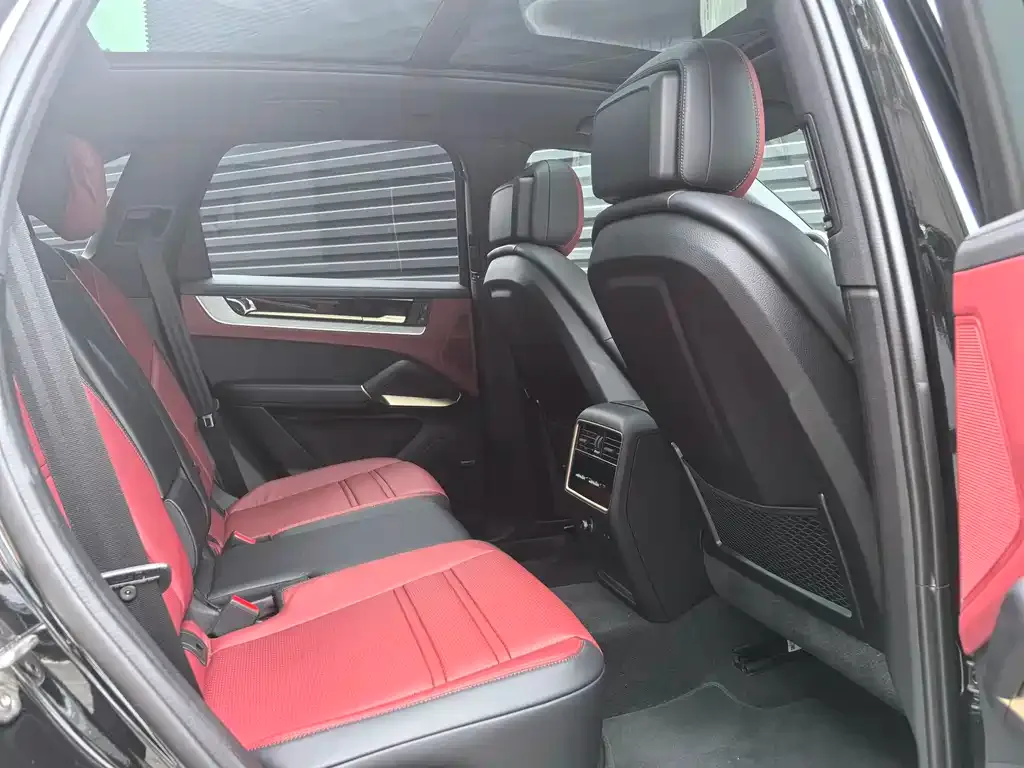 Porsche Cayenne 2024 из CN, фото 9