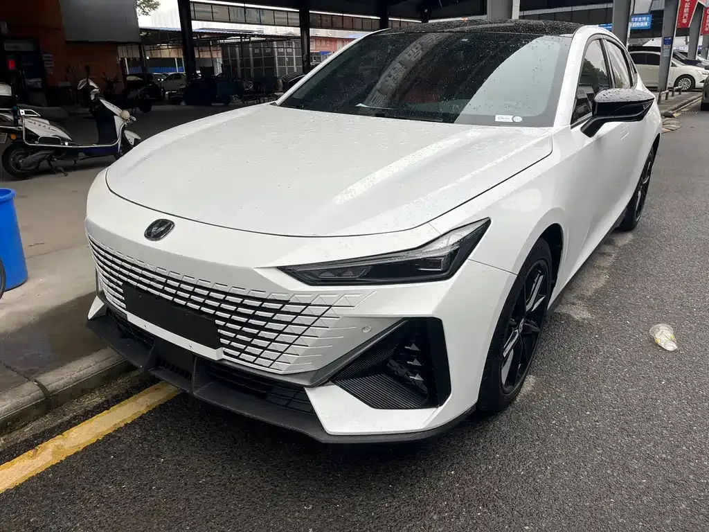 Changan UNI-V 2023 из CN, фото 1