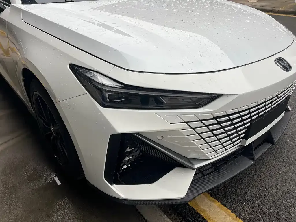 Changan UNI-V 2023 из CN, фото 4