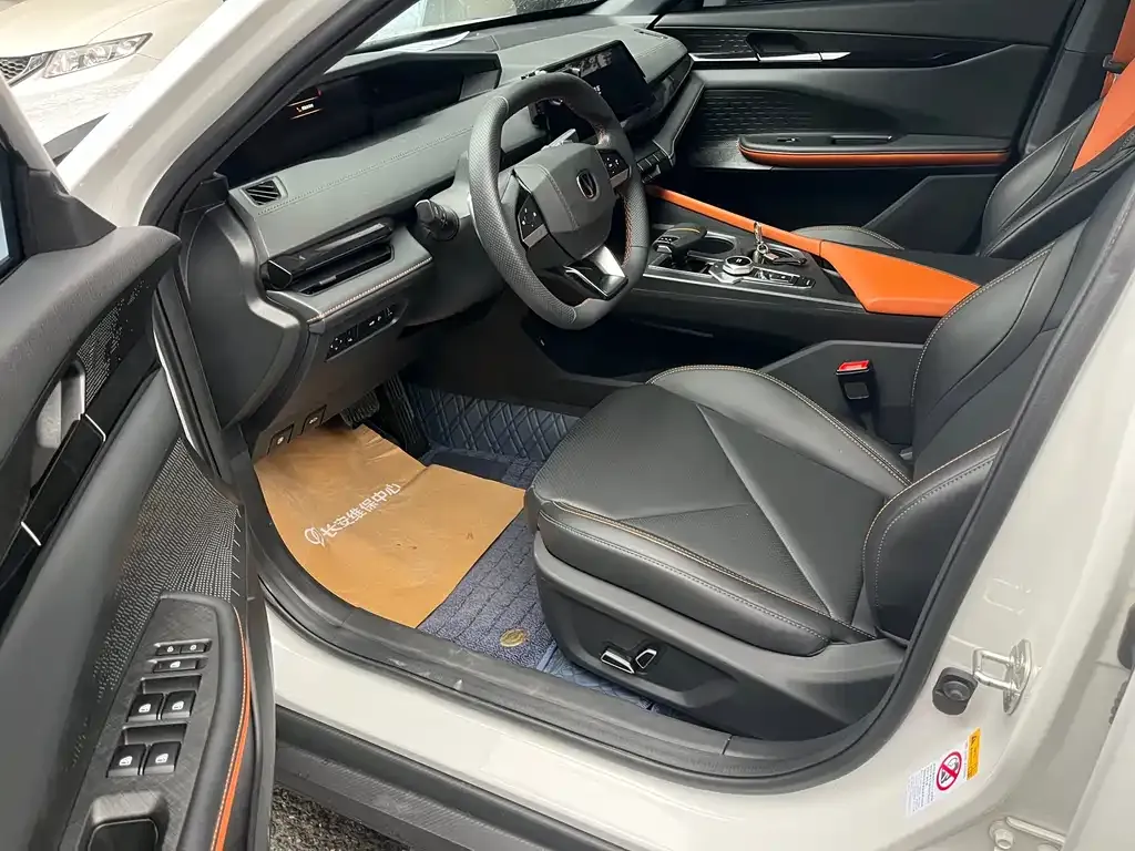 Changan UNI-V 2023 из CN, фото 9
