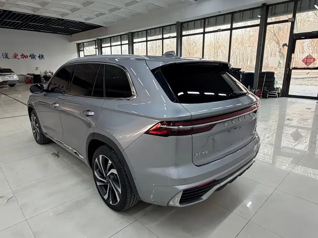 Geely Xingyue L — фото 3