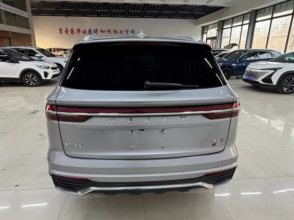 Geely Xingyue L — фото 4