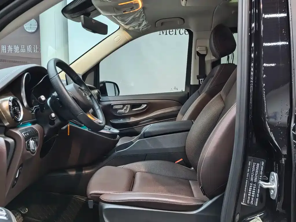 Mercedes-Benz V-Class 2023 из CN, фото 7