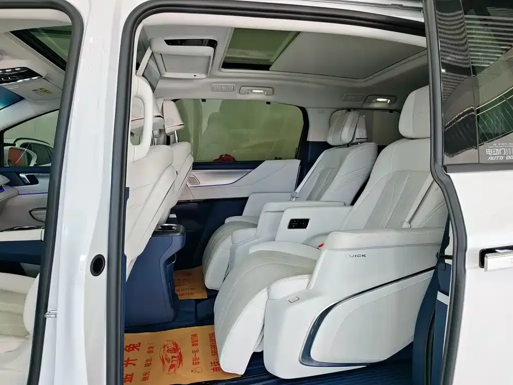Buick GL8 Hybrid 2025 из CN, фото 9