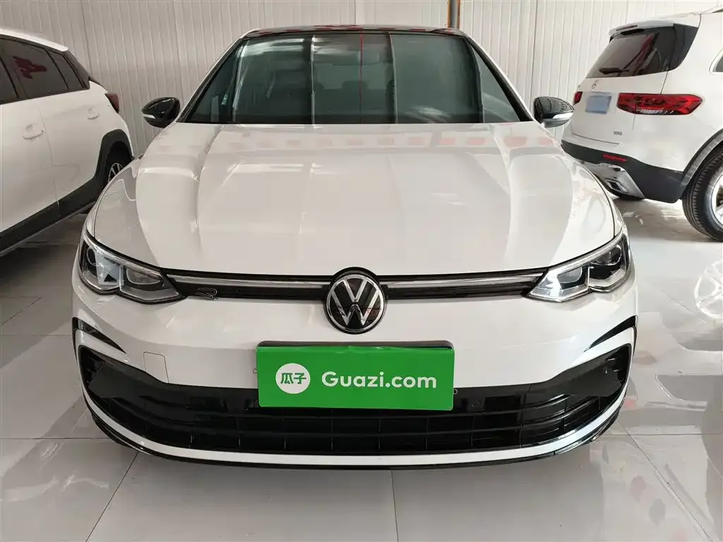 Volkswagen Golf 2023 из CN, фото 3