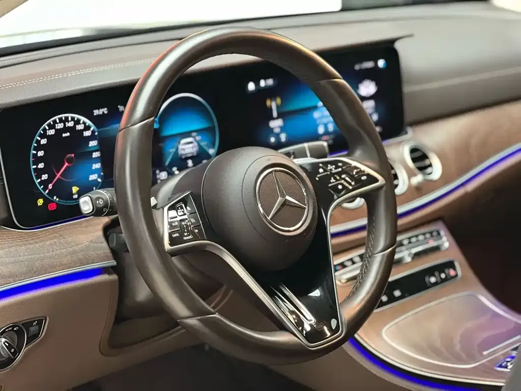 Mercedes-Benz E-Class 2022 из CN, фото 7