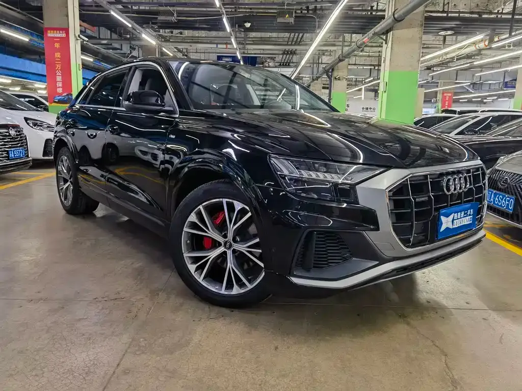 Audi Q8 2021 из CN, фото 3