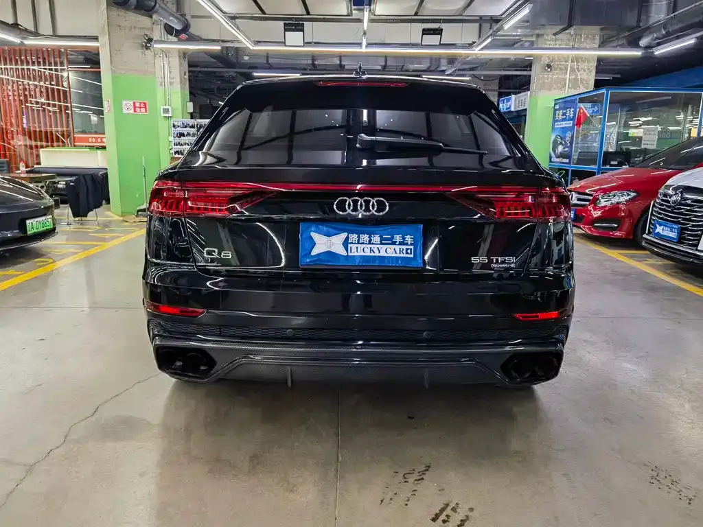 Audi Q8 2021 из CN, фото 5
