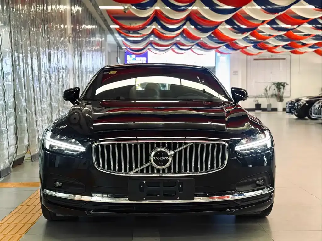 Volvo S90 2022 из CN, фото 2