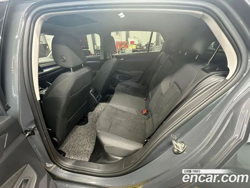 Volkswagen Golf 2022 из KR, фото 10