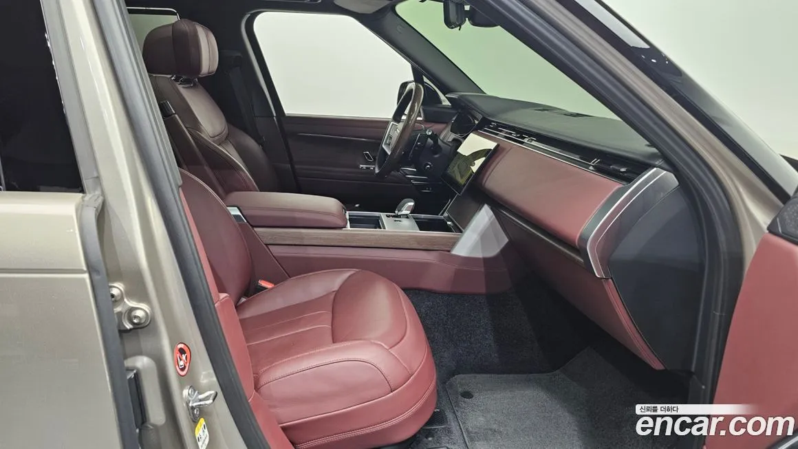 Land Rover Range Rover 2024 из KR, фото 3