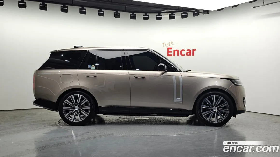 Land Rover Range Rover 2024 из KR, фото 6