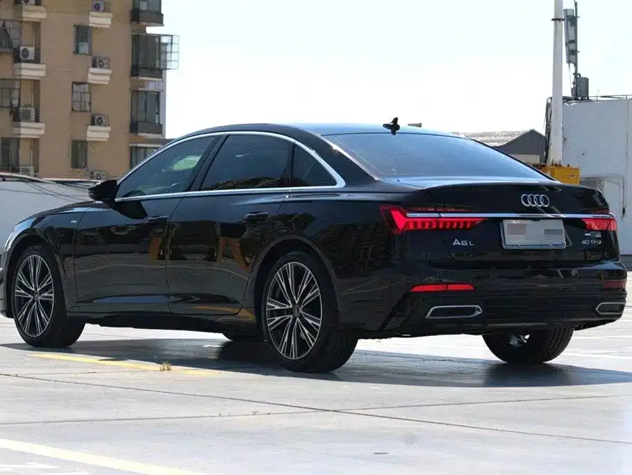 Audi A6L 2022 из CN, фото 10