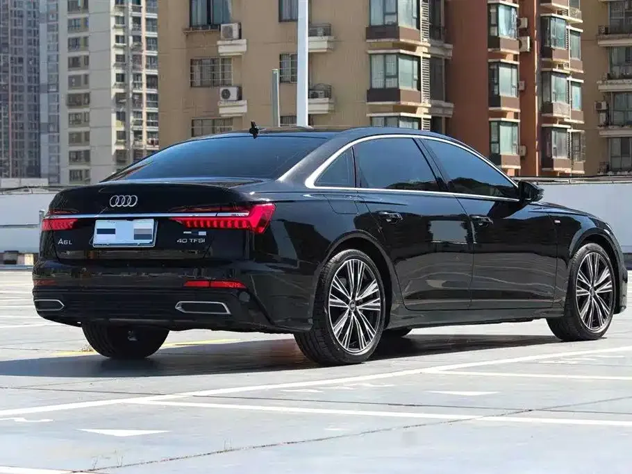 Audi A6L 2022 из CN, фото 9