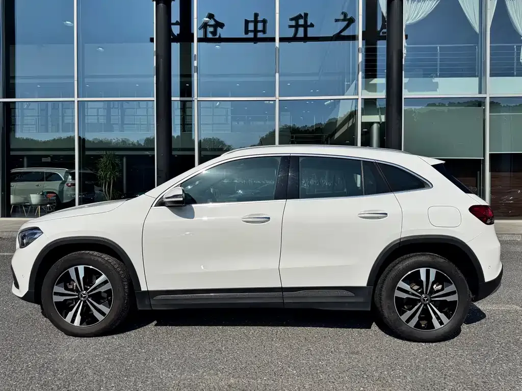 Mercedes-Benz GLA 2023 из CN, фото 7