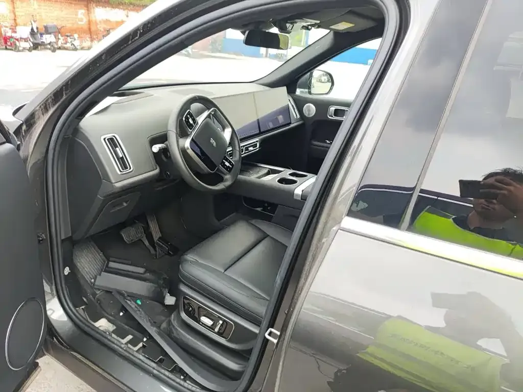 Li Auto L8 2024 из CN, фото 5