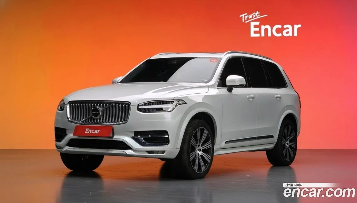 Volvo XC90 — фото 1