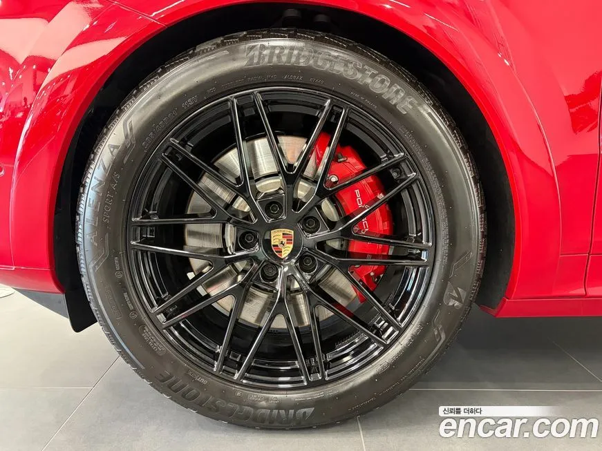 Porsche Cayenne 2025 из KR, фото 5