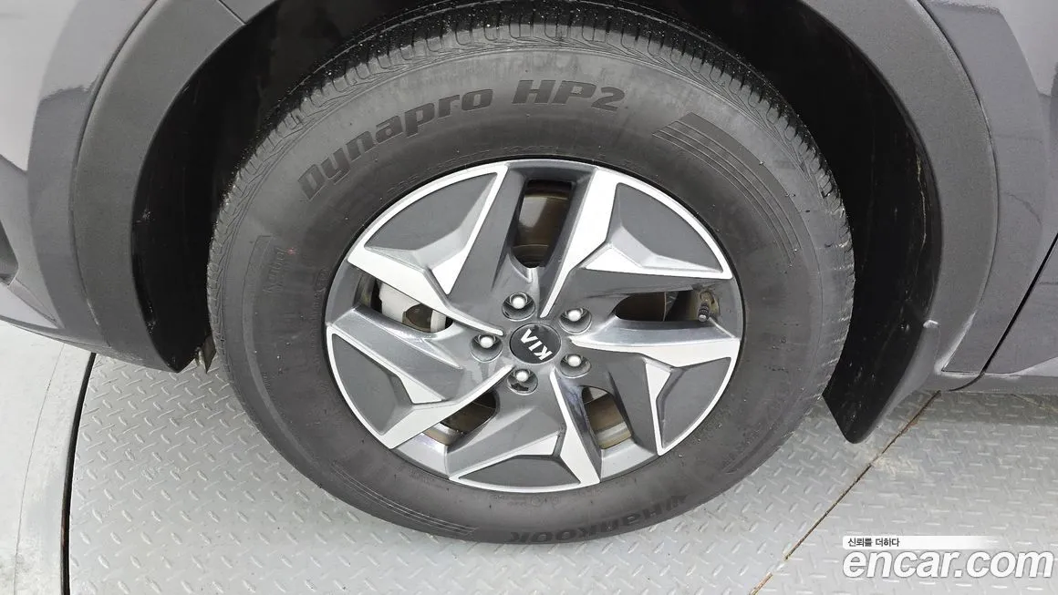 Kia Sorento — фото 5