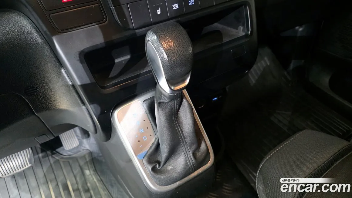 Hyundai Staria — фото 9