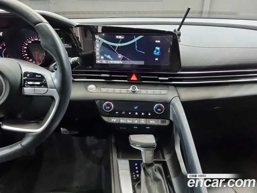 Hyundai AVANTE — фото 10