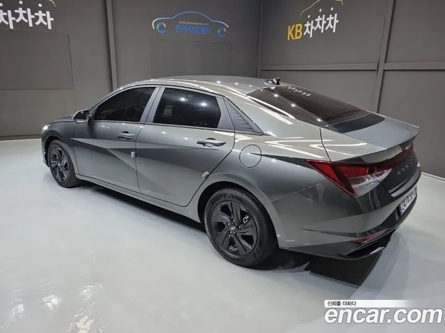 Hyundai AVANTE — фото 4
