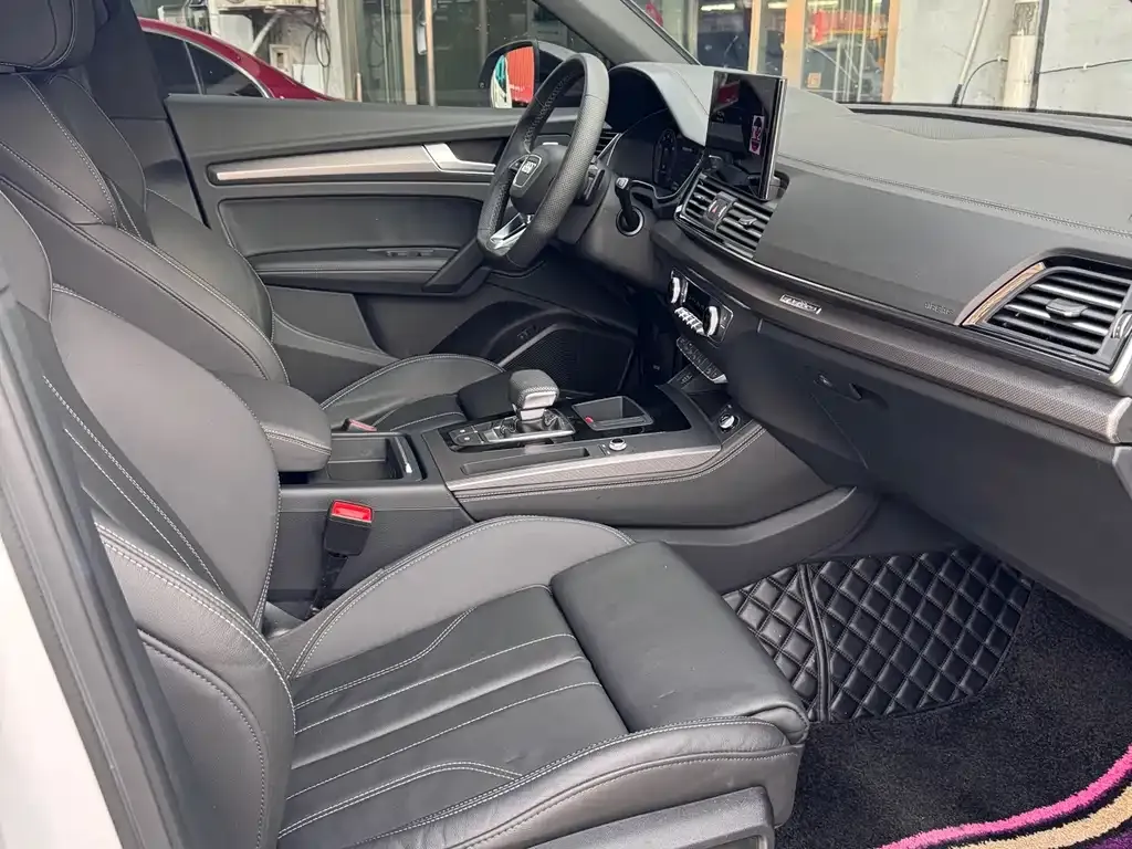 Audi Q5L 2024 из CN, фото 4