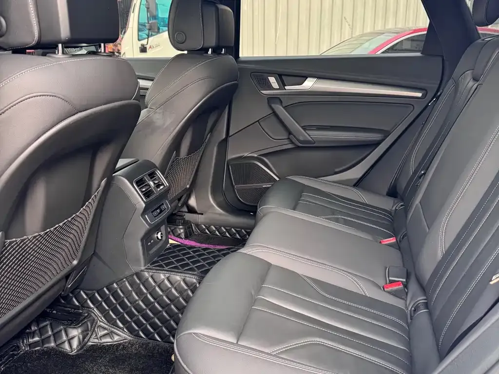 Audi Q5L 2024 из CN, фото 7
