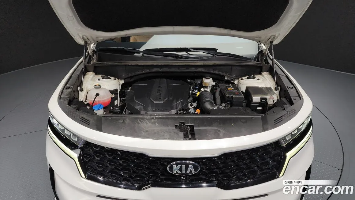 Kia Sorento — фото 6