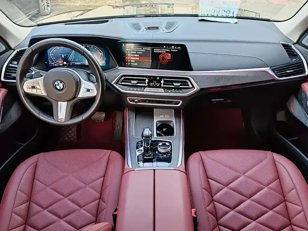 BMW X5 — фото 10