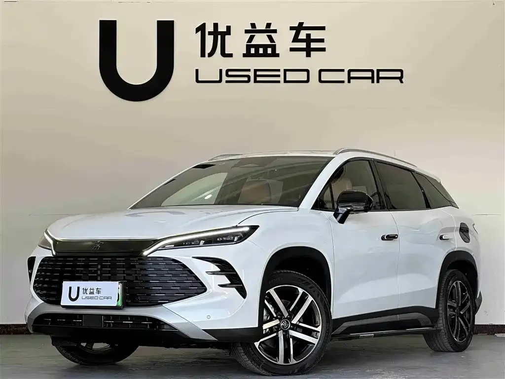 BYD L DM-i — фото 1