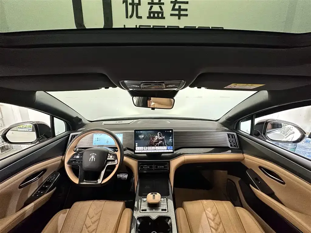BYD L DM-i — фото 6