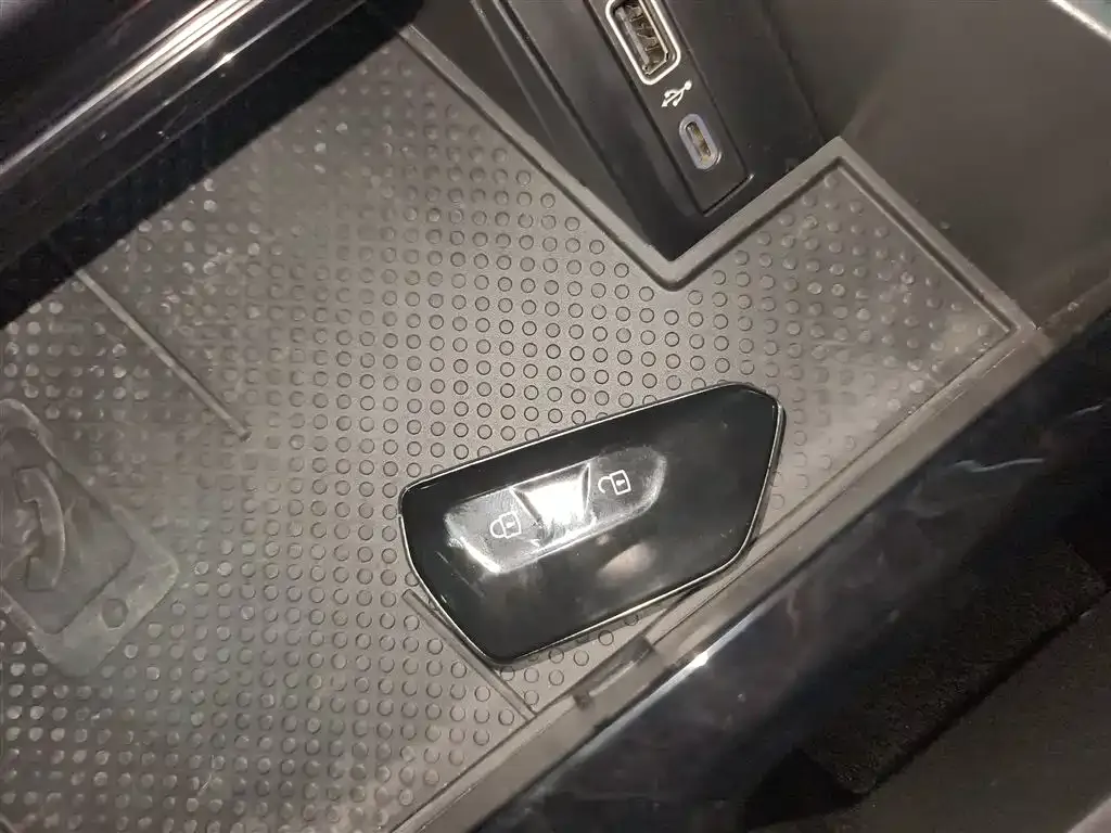 Volkswagen Teramont 2024 из CN, фото 9