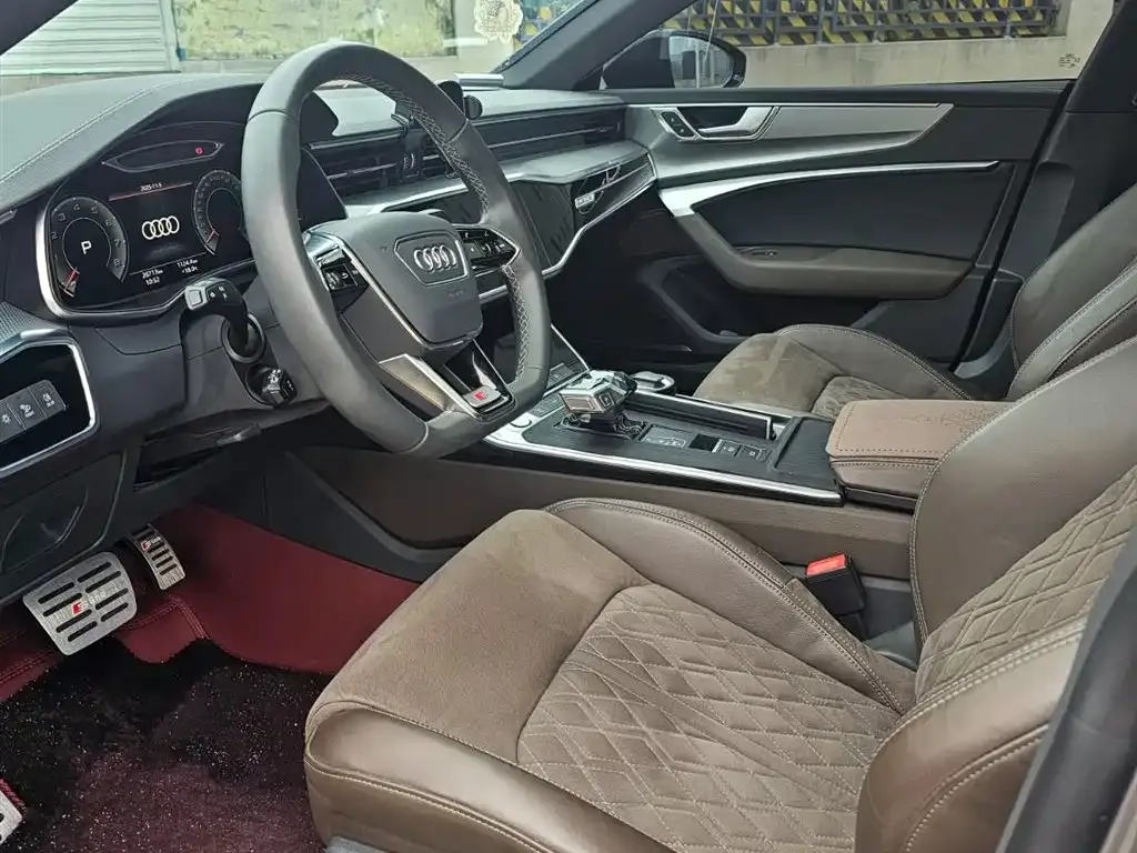 Audi A7L 2023 из CN, фото 3