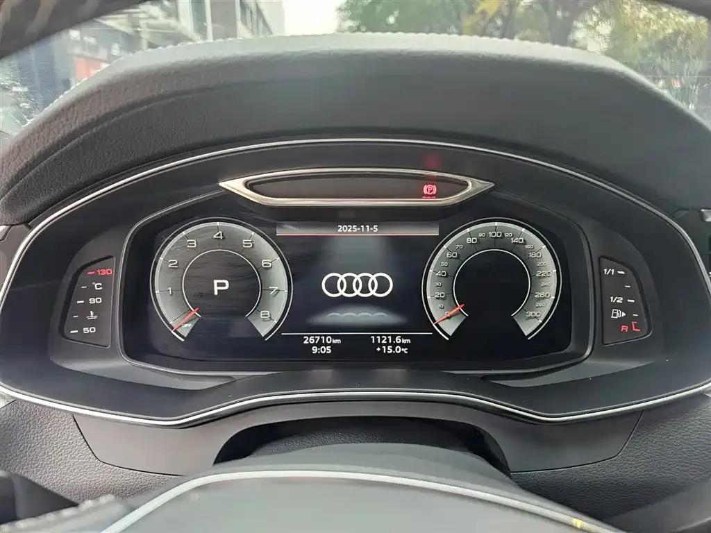 Audi A7L 2023 из CN, фото 9