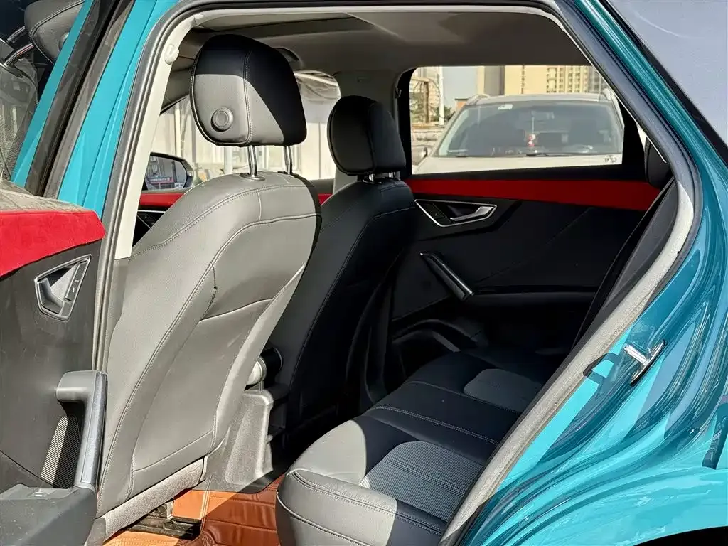 Audi Q2L 2021 из CN, фото 8