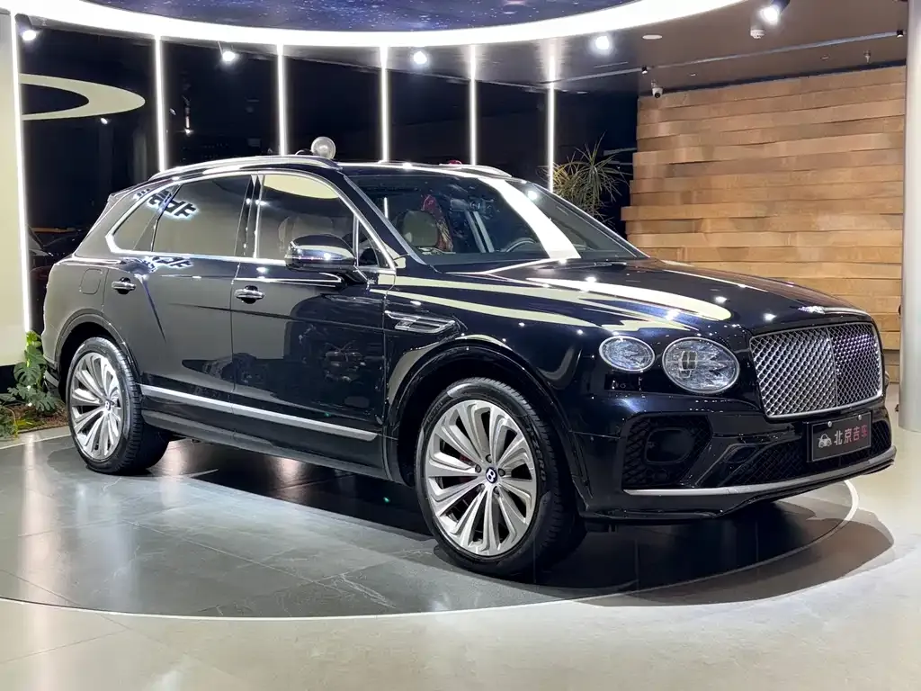 Bentley Bentayga PHEV 2023 из CN, фото 3