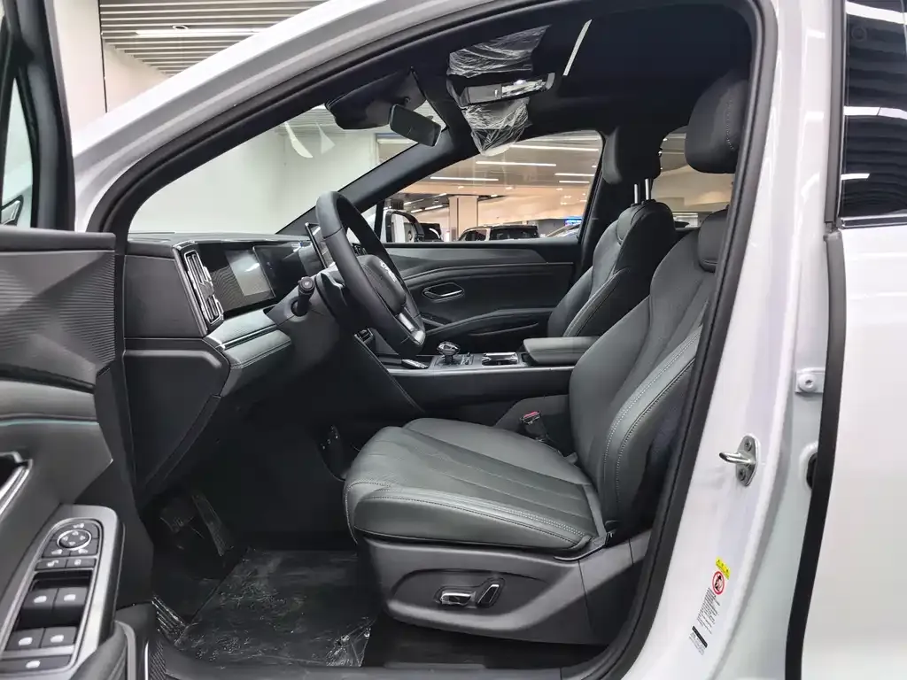 BYD L DM-i 2025 из CN, фото 9