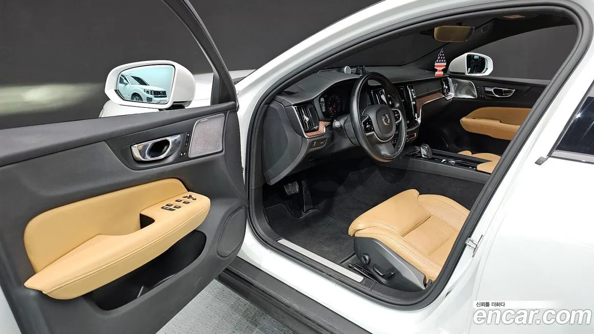 Volvo V60 2021 из KR, фото 10