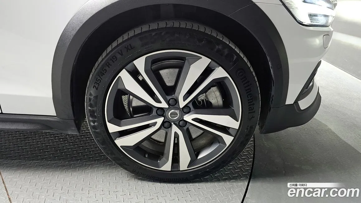 Volvo V60 2021 из KR, фото 5