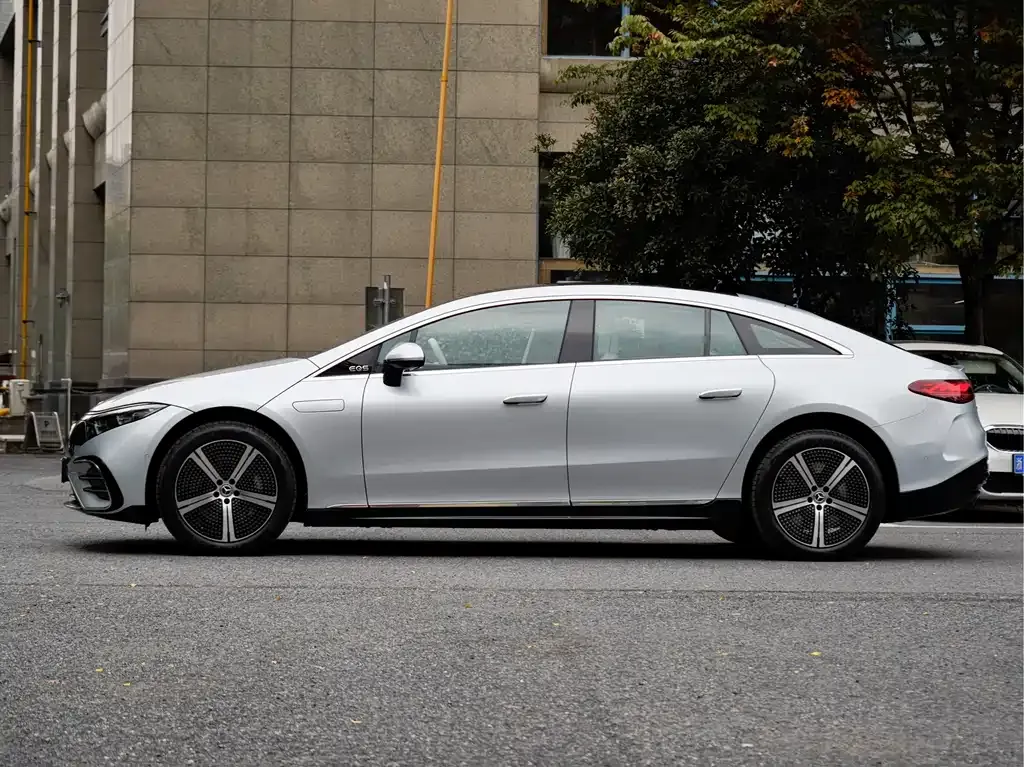 Mercedes-Benz EQS 2024 из CN, фото 4